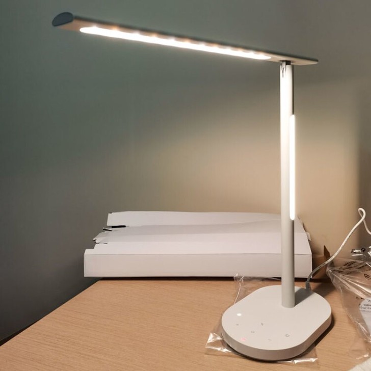 华为智选欧普智能读写台灯led护眼灯学生学...