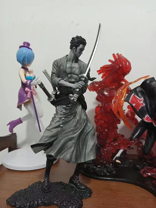 祖国版海贼王手办模型 索隆 三刀流异色站姿