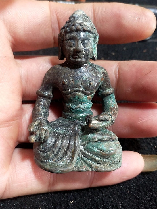 一线收到青铜铜佛一尊,高6公分多,一物一图...