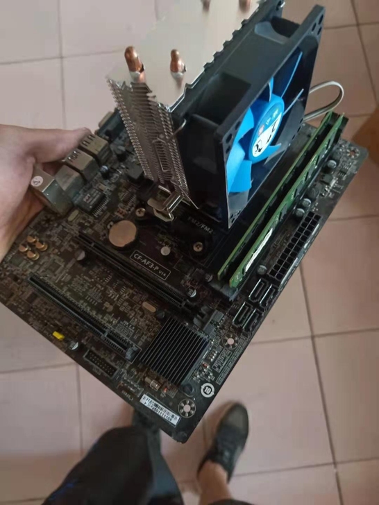 电脑套装便宜出，8g三星内存，amd840...