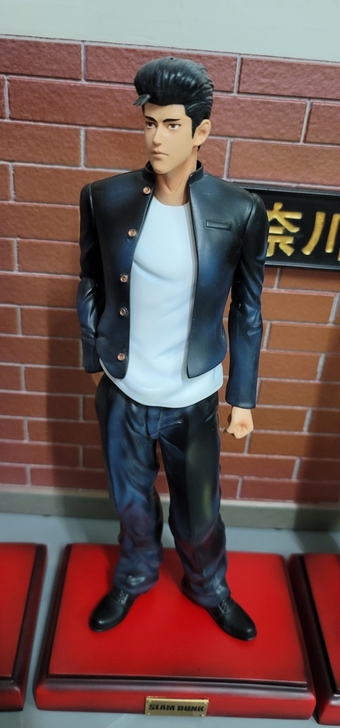 m3灌篮高手水户洋平雕像，单独人物含地台。...