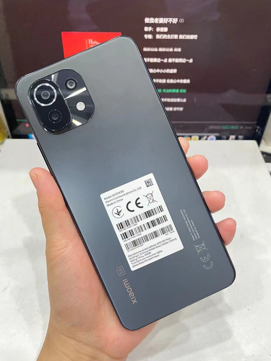 小米11lite. 港行