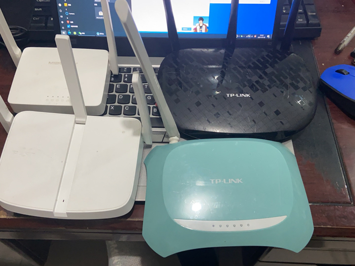 路由器，闲置，正常使用，20一个，打包70...