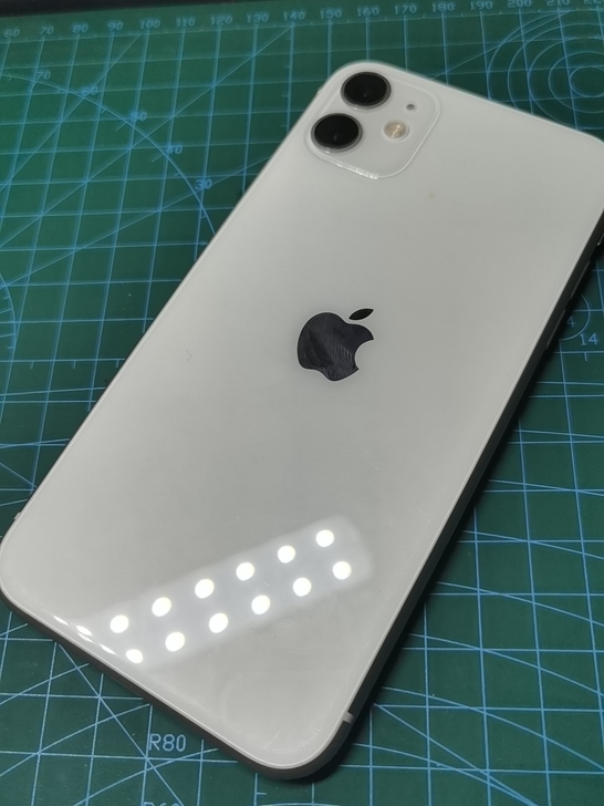 白色128g iphone11