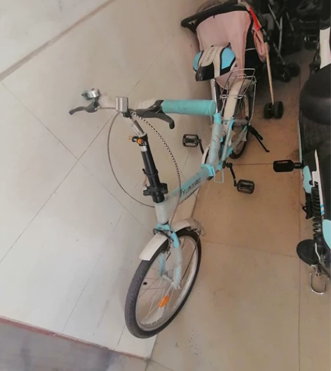 云宵 折叠自行车 感兴趣的话。买了半年左右...