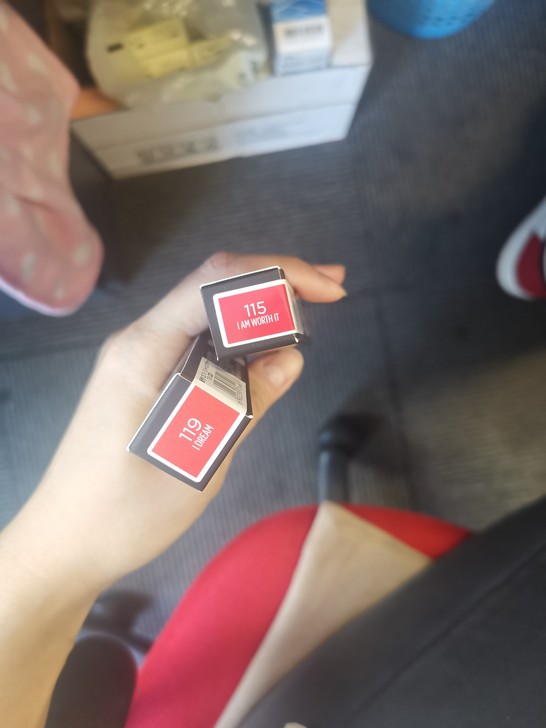 全新正品未拆封。欧莱雅小钢笔,可小红书自行...