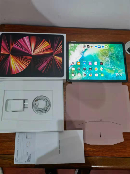 ipad    pro 256G 深空灰色...