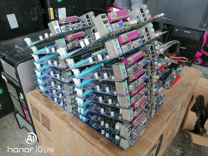 技嘉电脑主板，GA-H61M-DS2、GA...