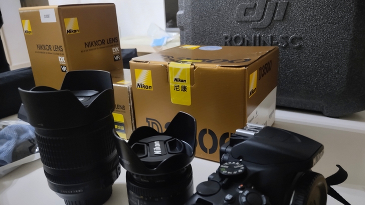 尼康d3500几乎全新快门一千多