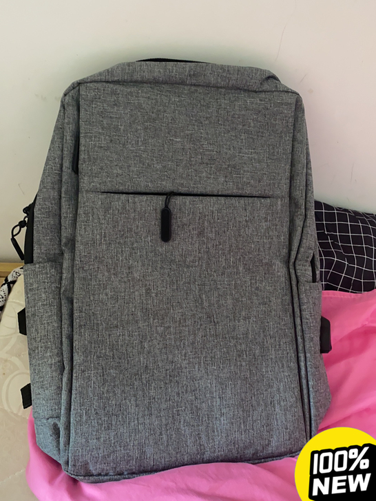 书包背包全新公司发的生日礼物