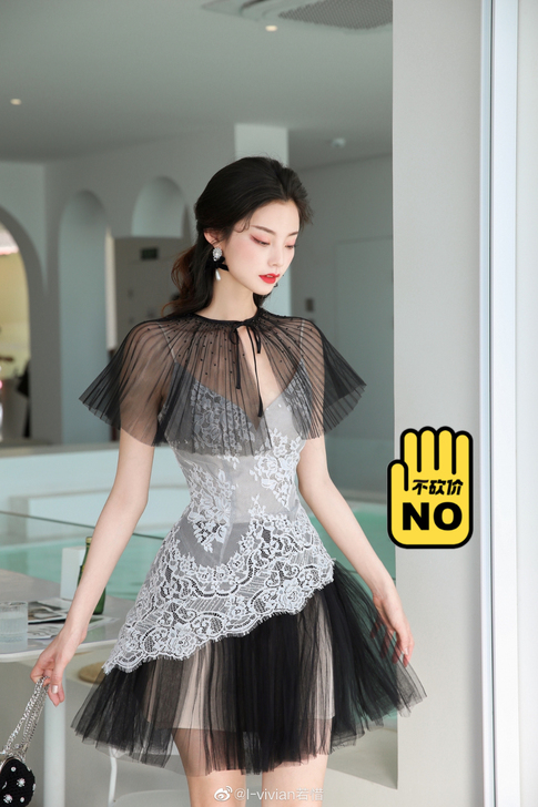 【芭蕾娃娃】豪门千金气质感撞色黑白钉珠斗篷...