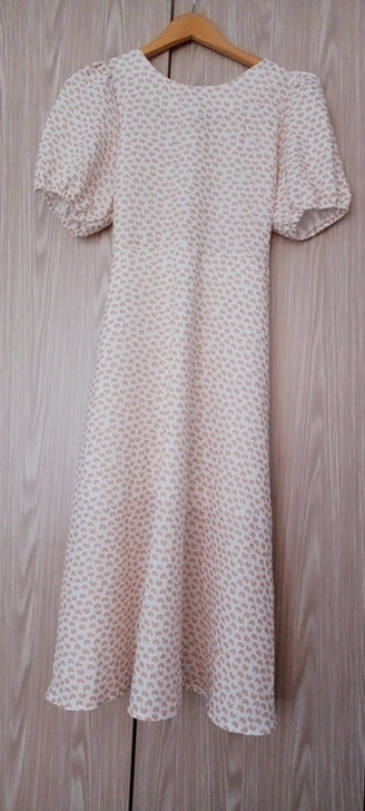 网红裙娃娃裙这款裙子是浅日落黄色,不知道为...