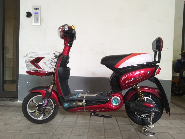 女式电动车