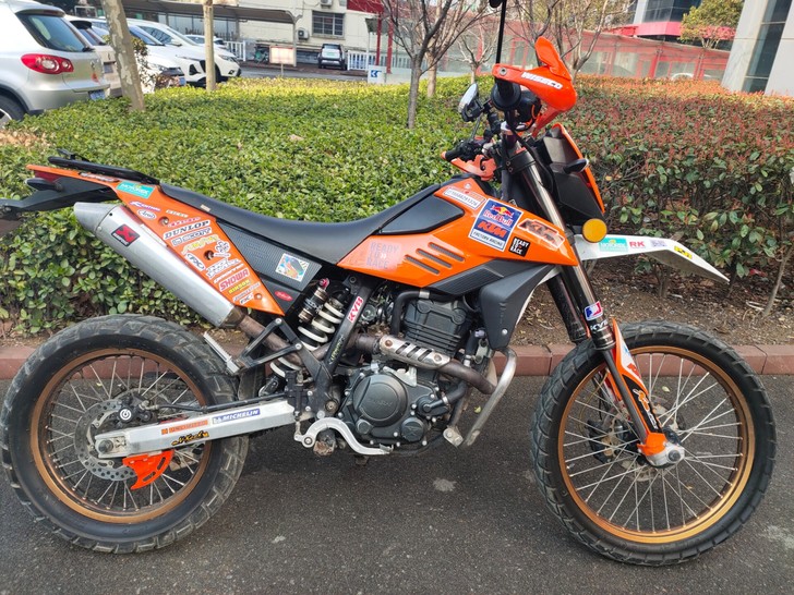 鑫源X2越野拉力摩托车，250CC非常有劲...