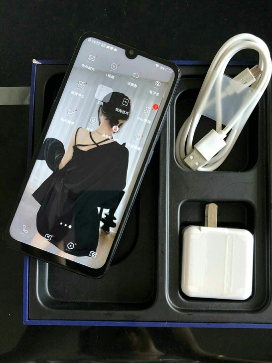 vivox23高配版8+128g   手机...