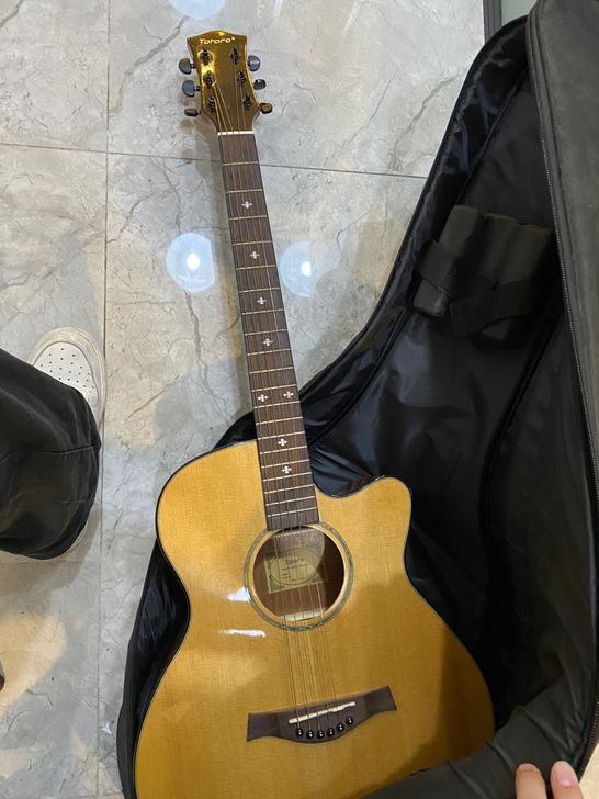 吉他 木吉他 一直吃灰 读书那会儿用的 刚...