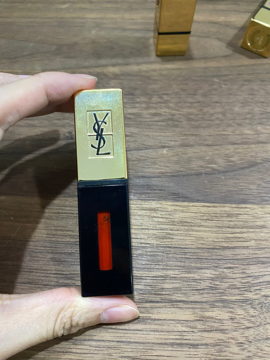YSL口红 色号#9（试色见小红书）基本上...