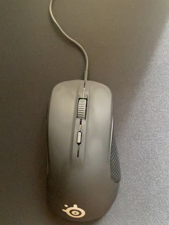 赛睿rival300s手感很不错，原价20...