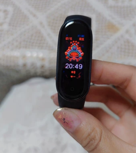 小米手环5，99新，功能完好。 感兴趣的话...