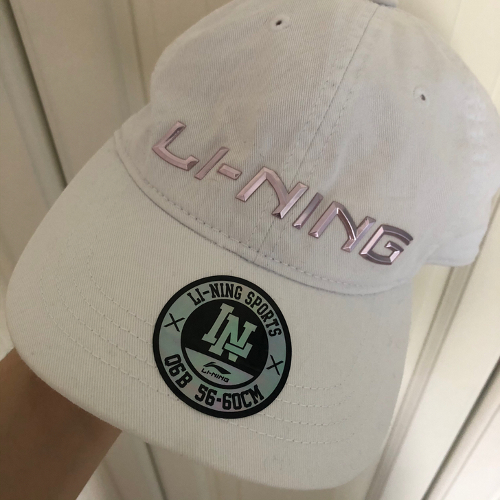 李宁帽子