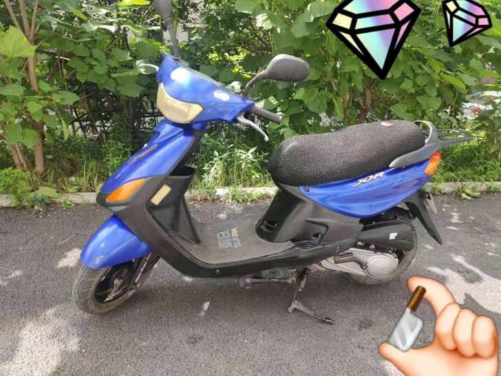 望江铃木踏板摩托车！排量不大！骑着透溜，没...