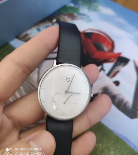 京东购入,有记录,可连蓝牙,自动对时,久坐...