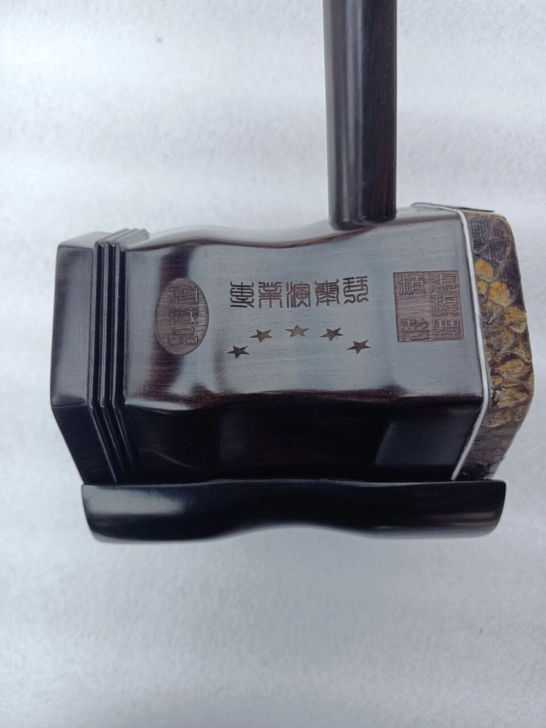 买来好几千的黑檀木二胡，琴行特价出售处理！...