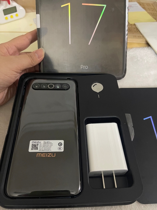 便宜出一套高保魅族17 Pro 8+128...