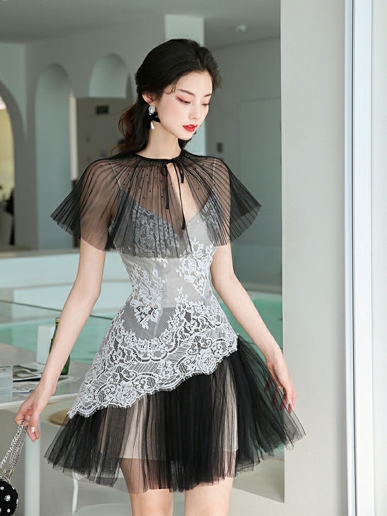 【芭蕾娃娃】豪门千金气质感撞色黑白钉珠斗篷...