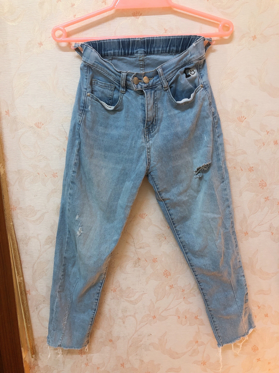 女士韩货牛仔裤 质量很好很舒服 适合夏天，...