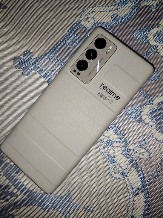 realme gt大师探索版，12+256...