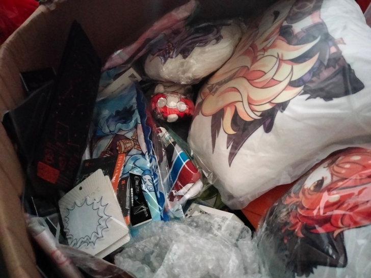 原神周边 好多不知道是什么的东西