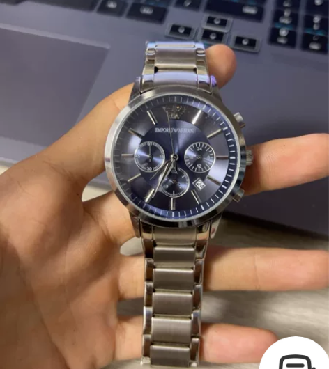 出自己戴的手表 虽然是假的但是戴起来和真的...