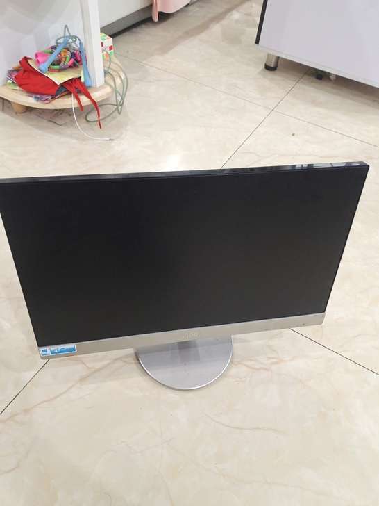 ⅤOC液晶显示器22寸无边框的。330元。...