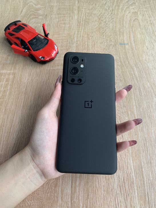 一加9pro 12+256G 98新，机器...