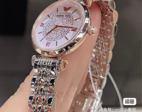 【亏本包邮】阿玛尼同款满天星手表女士202...