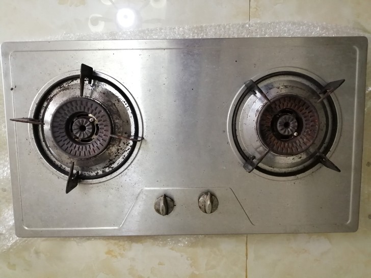 火王燃气灶白菜价出，功能完好，火力强大