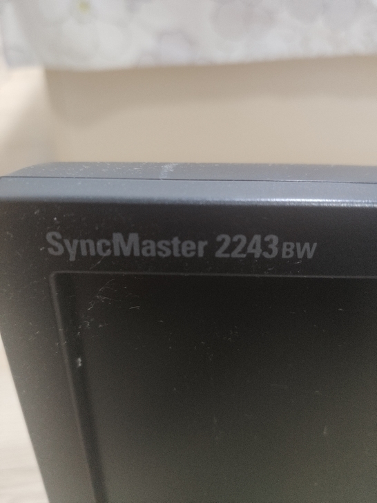 三星22寸显示器