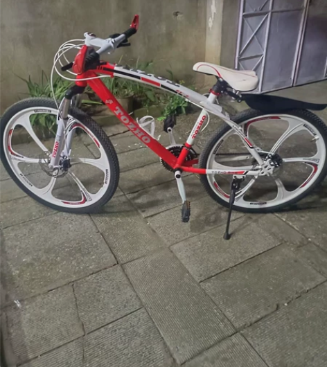 《特惠》山地自行车变速越野单车新型公路赛车...