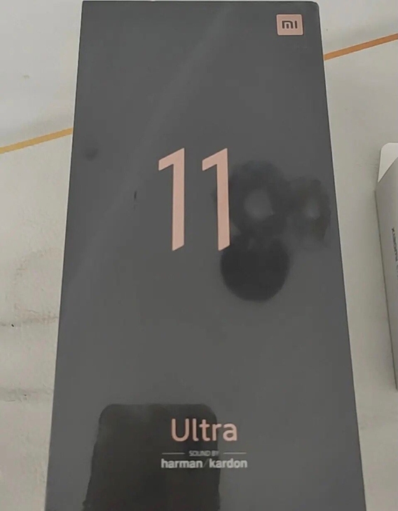 小米11Ultra 陶瓷白,12+512G...