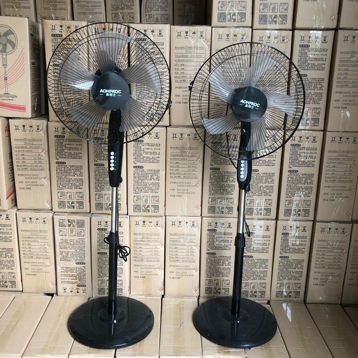超市倒闭,清仓10台落地扇