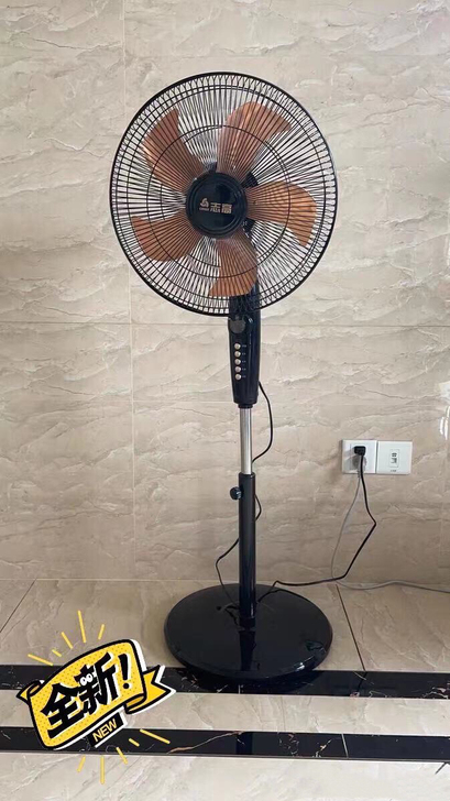 超市不做了 清仓10台志高落地扇