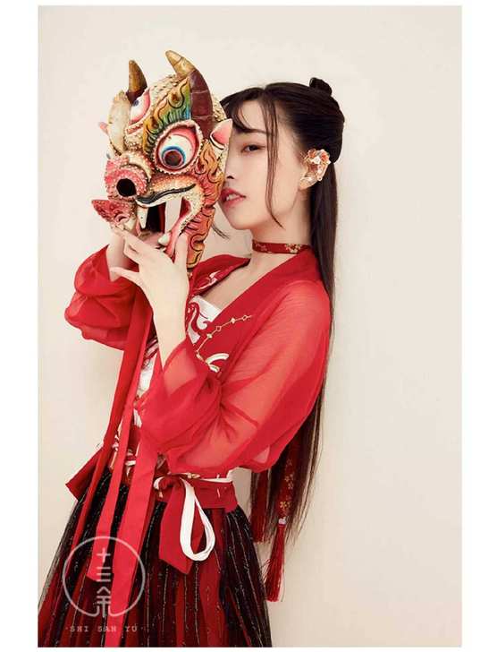 汉服出租  正【十三余  彼岸花】