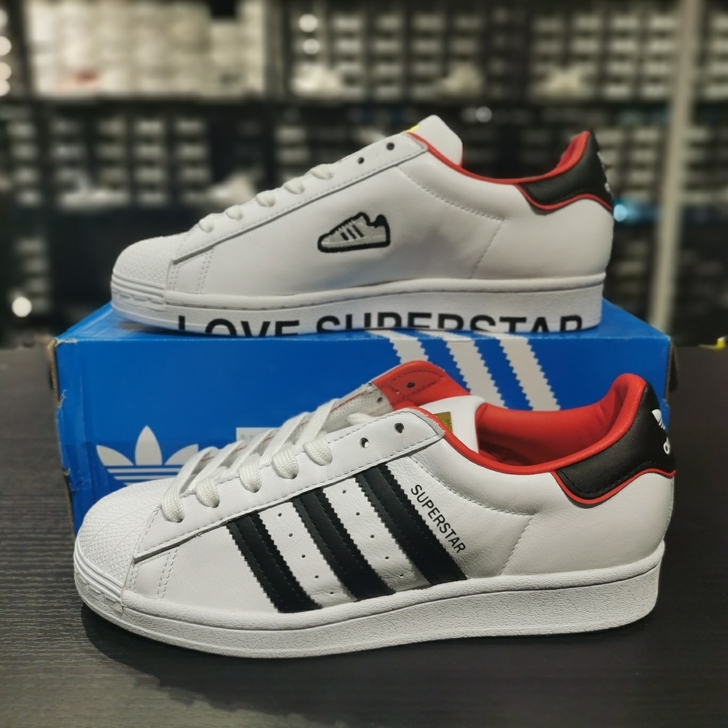 正品 易烊千玺同款 阿迪三叶草Adidas...