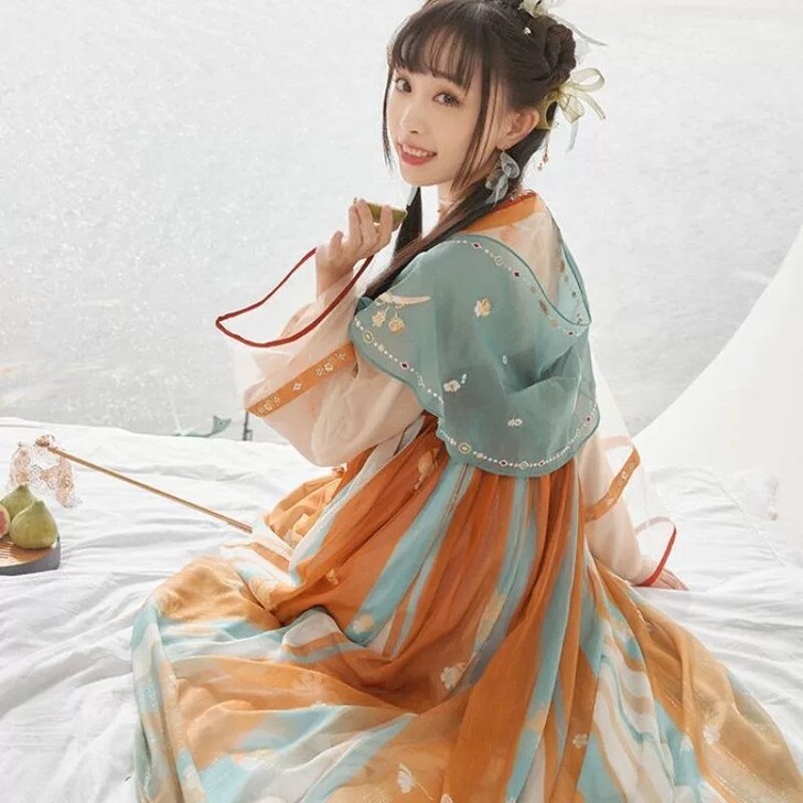 春夏汉服女十三余小豆蔻瑶遇见神鹿王者荣耀联...