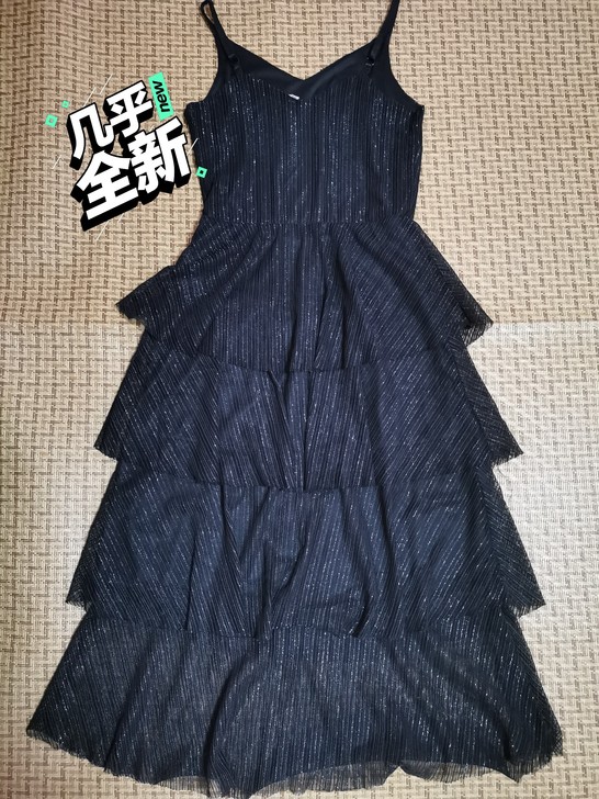 吊带连衣裙 蛋糕裙