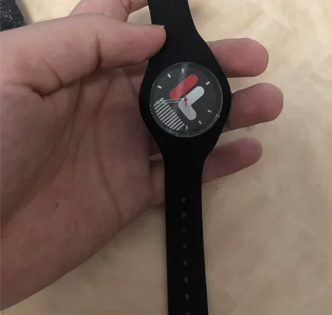 斐乐手表，低价出 感兴趣的话点“我想要”和...