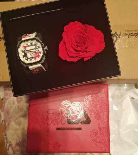【限定新款】FILA斐乐手表女情人节永生花...