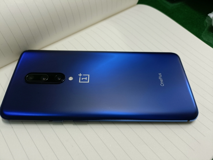 九五新 一加7 pro 星雾蓝 8+256...