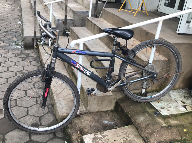 战斗成色自行车山地车